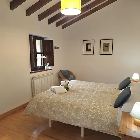 El Tirao De - 34800 Hébergement de vacances *