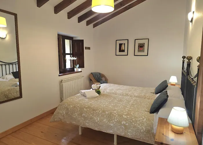 El Tirao De - 34800 Hébergement de vacances *